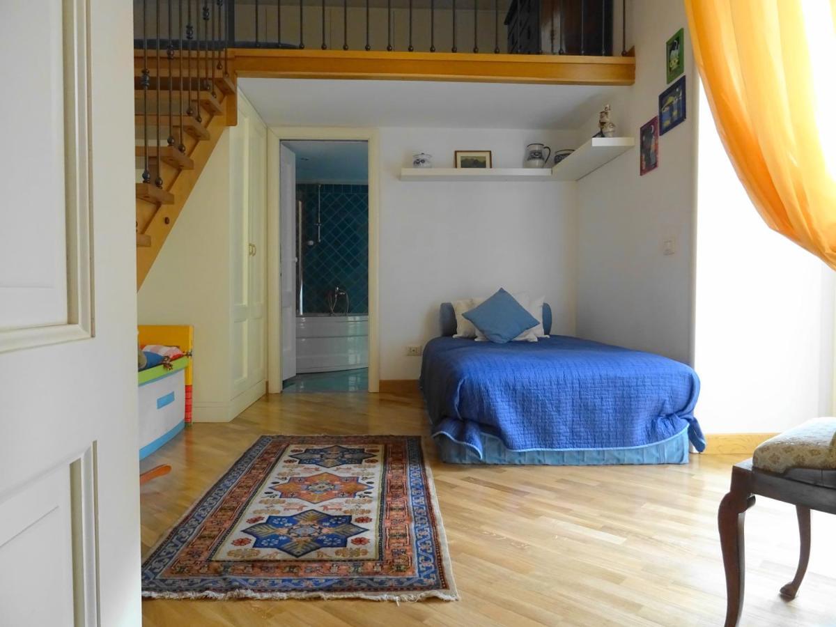Mezzocannone Holiday House เนเปิลส์ ภายนอก รูปภาพ