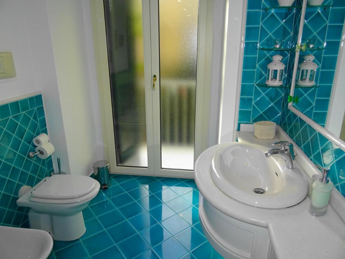 Mezzocannone Holiday House เนเปิลส์ ภายนอก รูปภาพ