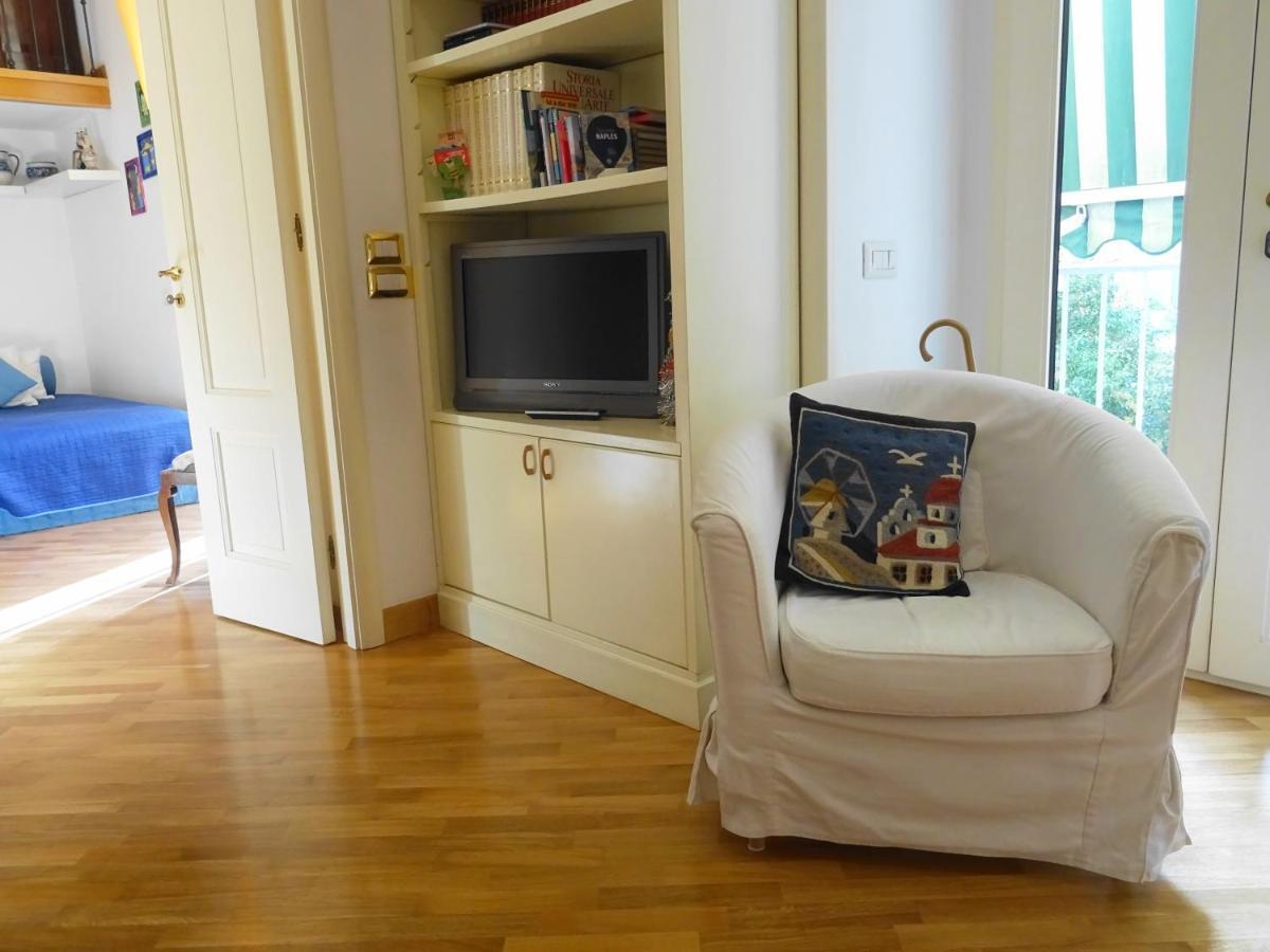 Mezzocannone Holiday House เนเปิลส์ ภายนอก รูปภาพ